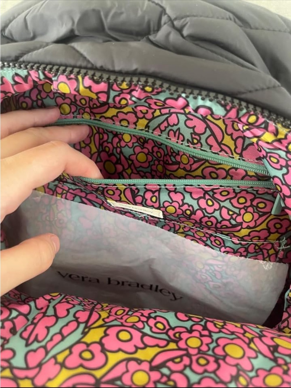 New Vera Bradley Featherweight Quilted Black Backpack - Picture 9 of 11